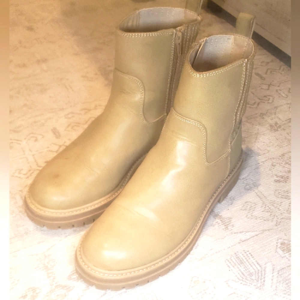 Women's Tan Leather Boots